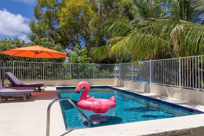 Foto del edificio - 155 SE 19th Ave