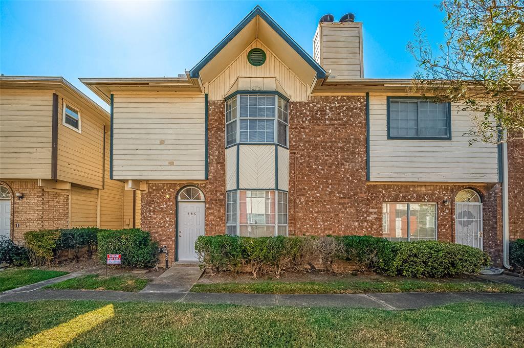 Foto principal - 8310 Wild Rose St