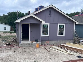 Building Photo - 510 Valley View St