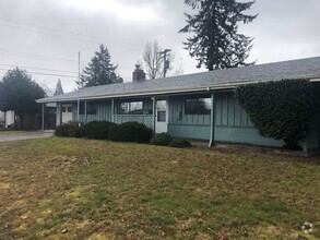 Building Photo - 1130 NW Beca Ave
