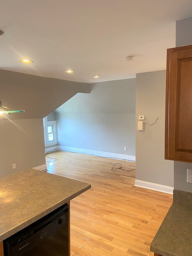 Foto del edificio - 5552 Avondale Pl