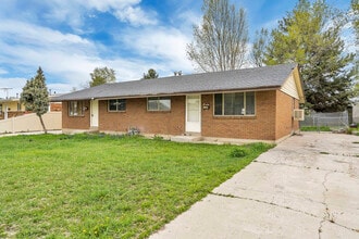 Building Photo - 1194 W 300 N St