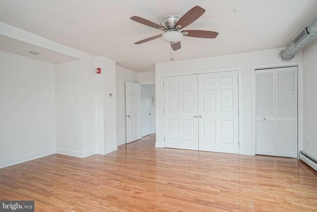 Building Photo - 1523 Passyunk Ave