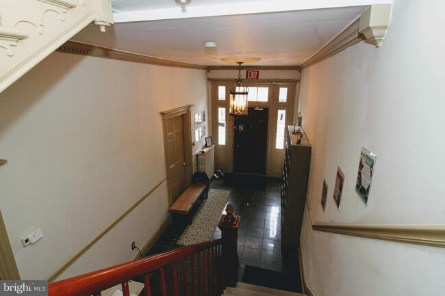 Building Photo - 34 S Market St