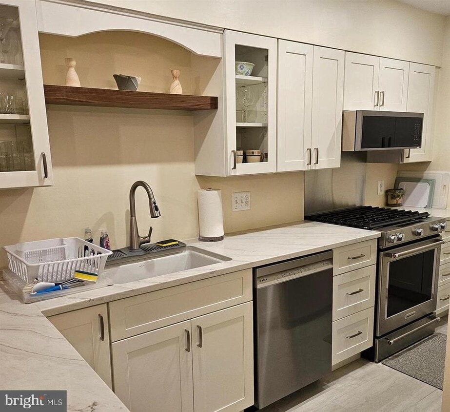 Foto principal - 304 Forbes St