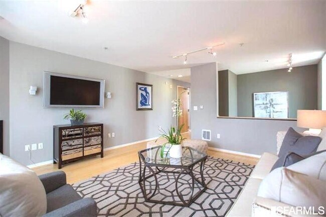 Foto del edificio - 3208 Pierce St