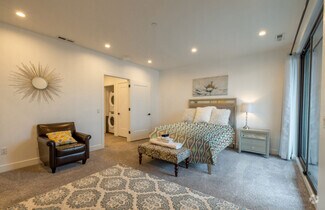 Building Photo - 2597 S 700 E