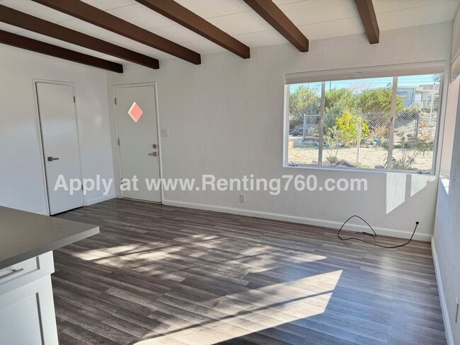 Foto del edificio - Updated 4 Bed 2 Bath Home!