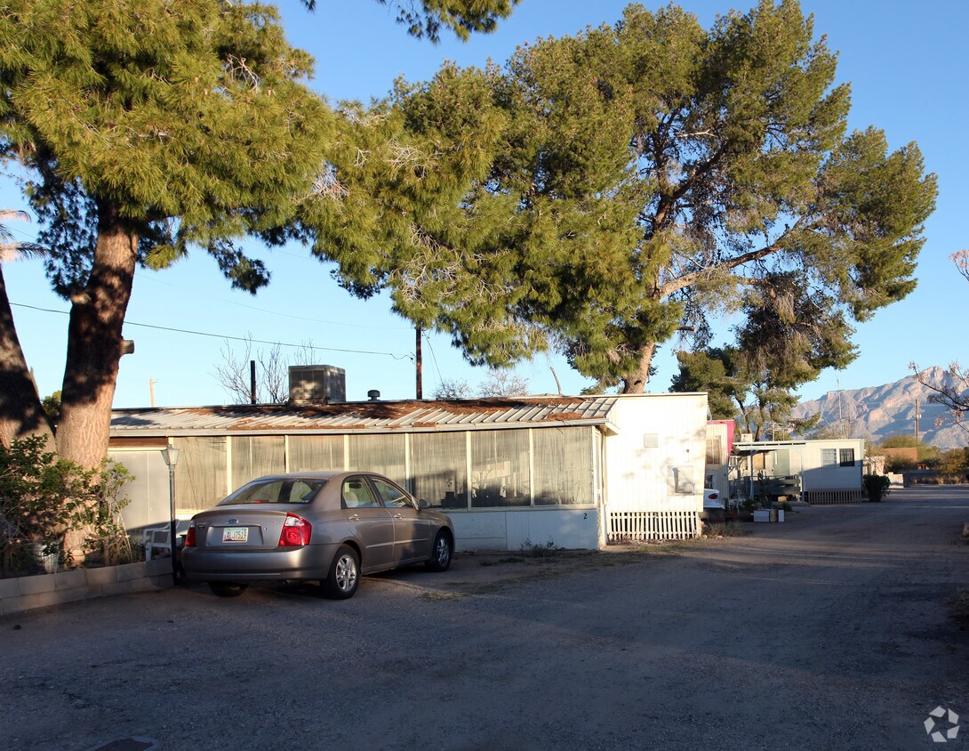 Primary Photo - 3985 E Presidio Rd
