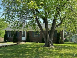 Building Photo - 108 Crystal Lake Ct