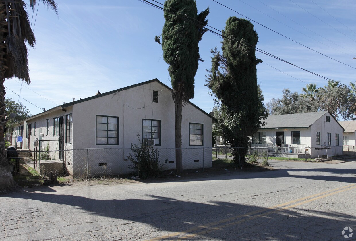 Building Photo - 21773 Dracaea Ave