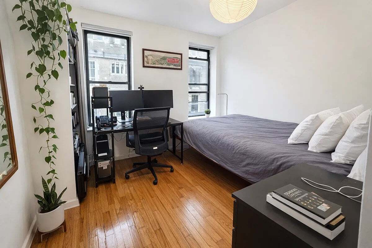 Building Photo - 114 Suffolk St