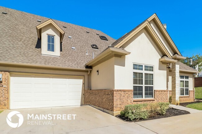 Foto del edificio - 8821 Creek Run Rd