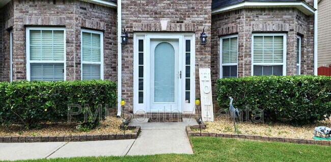 Foto del edificio - 310 Buckingham Ln