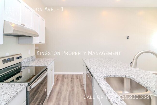 Building Photo - Gorgeous 3 Bedroom 1 Bathroom Now Availabl...