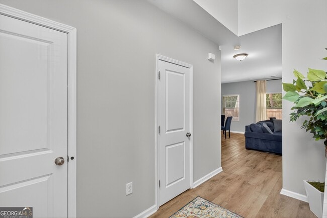 Foto del edificio - 3333 Cascade Parc Blvd SW