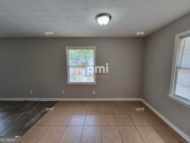 Foto del edificio - 808 Wilson Cir SW
