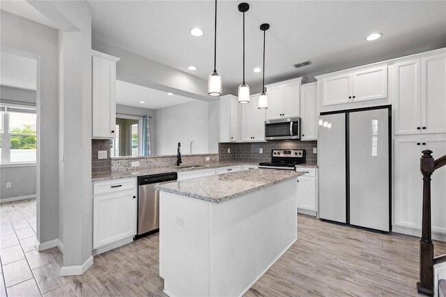 Foto del edificio - 5007 Sunnyside Ln