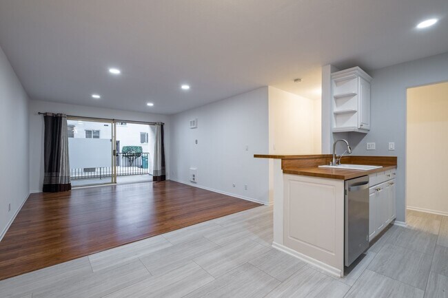 Foto del edificio - Free Rent* - Inquire Now // Modern 1 Bedro...