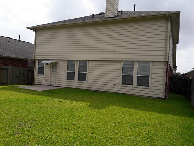 Building Photo - 2711 Shallow Falls Ct