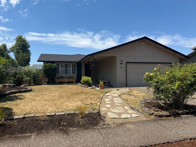 Foto del edificio - Updated 3-bedroom, 2-bathroom house in desirable Thurston neighborhood!