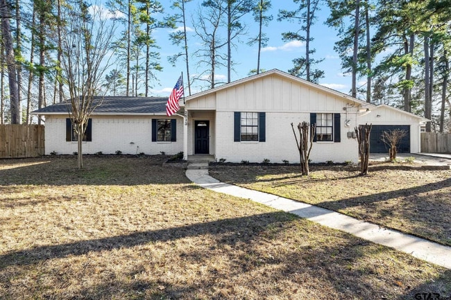 Building Photo - 2513 Memory Ln