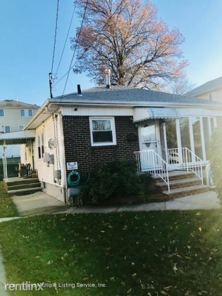 Foto del edificio - 3 br, 1 bath House - 330 Clifton Ave