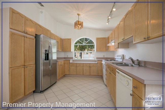 Building Photo - 2 br, 2 bath House - 11214 Coimbra Lane