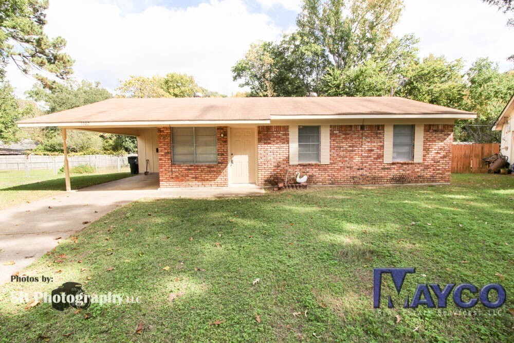Primary Photo - 3 bedroom 1 bath HOUSE in Southern Hills!