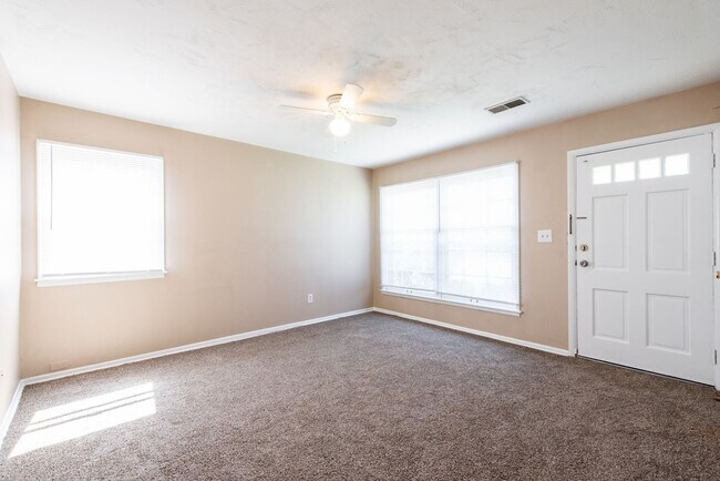 Building Photo - 3 br, 1 bath House - 3503 MEDFORD CT