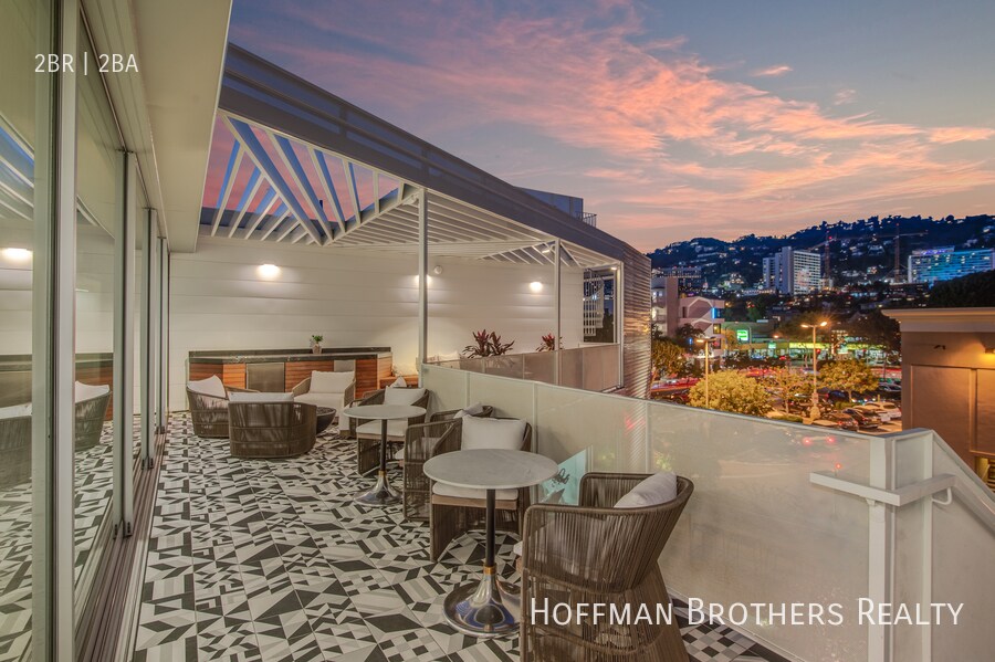 Primary Photo - 1030 N Kings Road West Hollywood, CA 90069