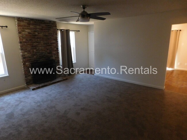 Building Photo - 3 br, 2 bath House - 4007 Myrtle Avenue