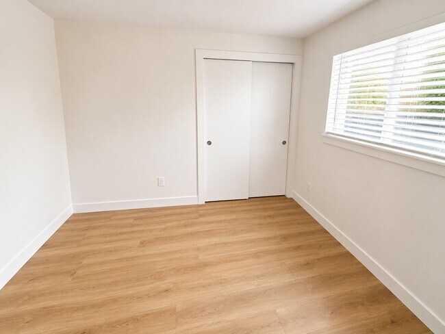 Foto del edificio - 8711 S 114th St