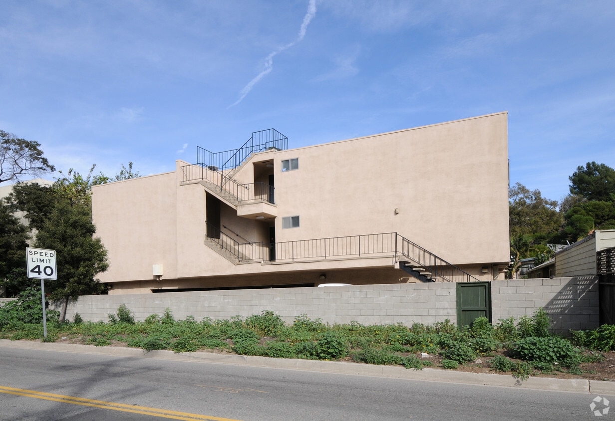 Building Photo - 11746 Bellagio Rd