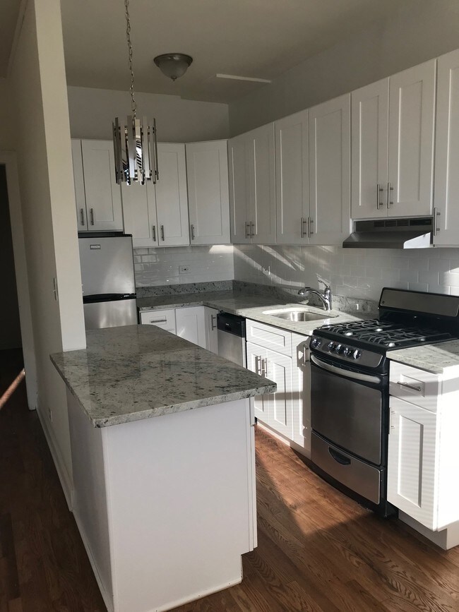 Evanston Neighborhood Properties Apartments Evanston, IL