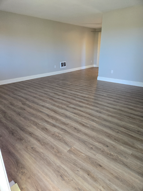 Building Photo - 14655 SW 76th Ave