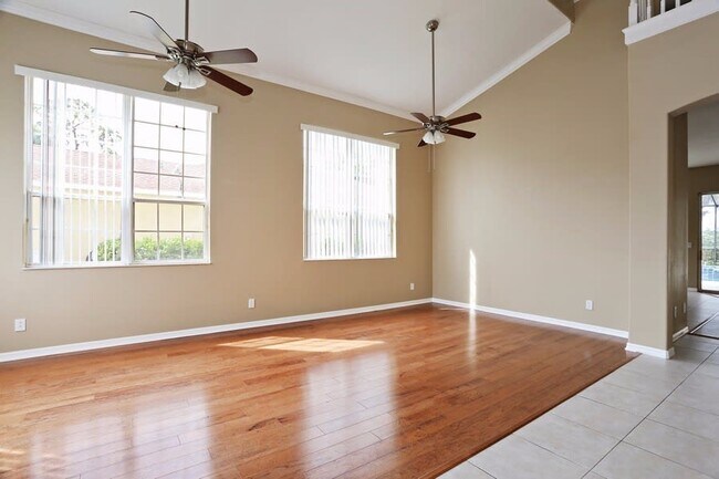 Foto del edificio - 4211 70th Street Cir E