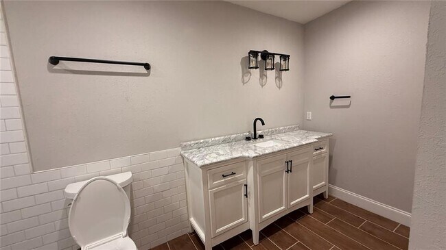 Foto del edificio - 5830 NW 7th Ct