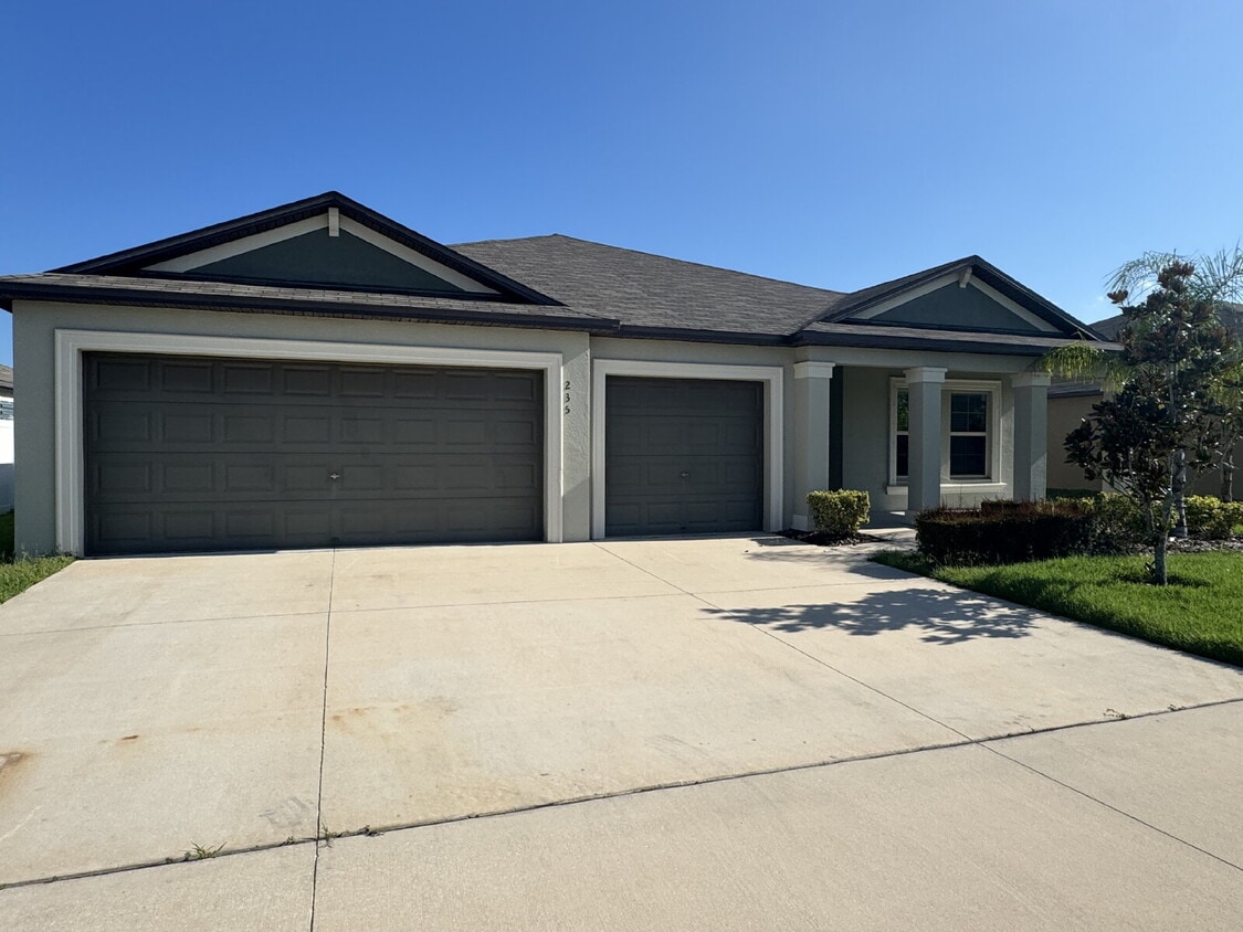 "Spacious 4-Bed Oasis with 2.5 Baths on Ra... - "Spacious 4-Bed Oasis with 2.5 Baths on Ra...