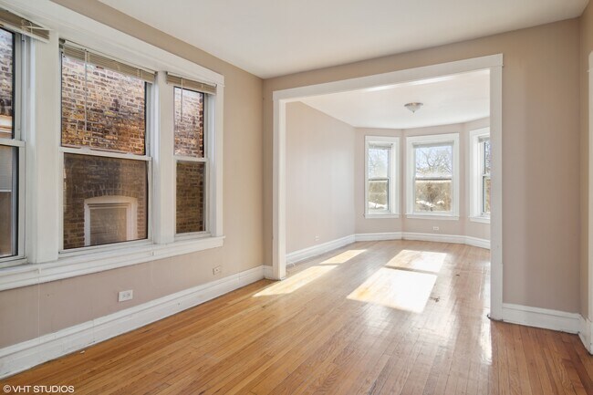 Building Photo - 4130 W Potomac Ave
