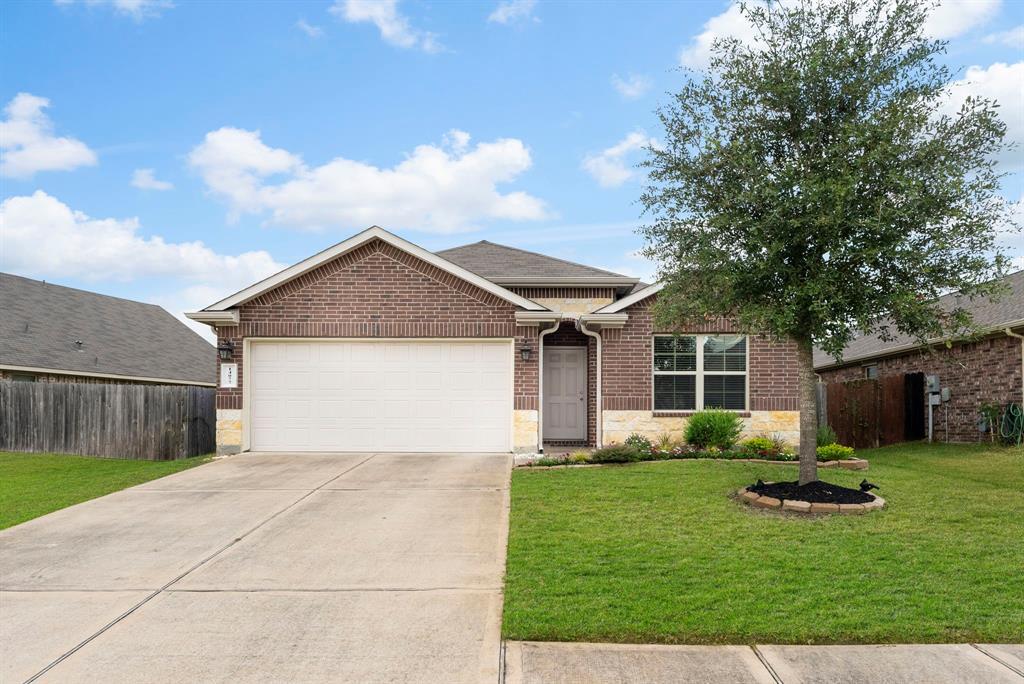 Primary Photo - 14077 Lake Cres Dr
