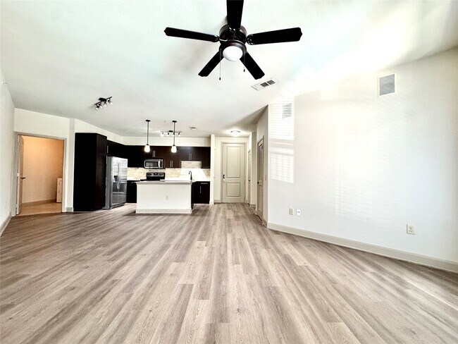 Foto del edificio - 3788 Richmond Ave.