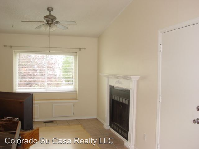 Building Photo - 3220 Gothic Pl