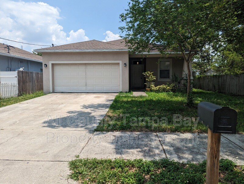 Primary Photo - 3511 Cone Ct