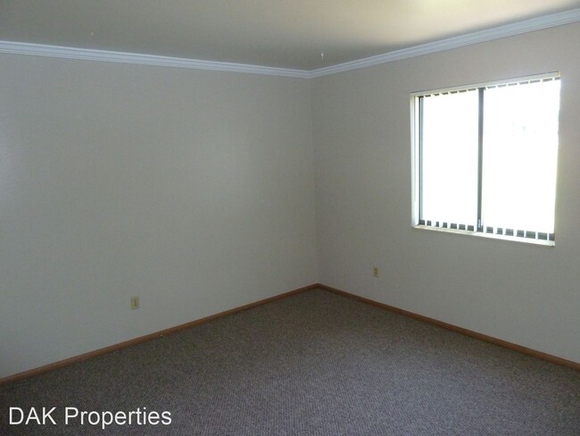 Building Photo - N111W15651-W15651 Vienna Ct