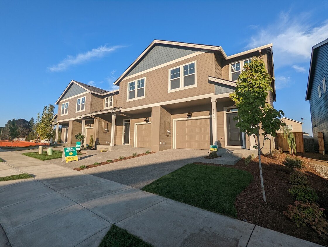 11549 NE 126th Pl, Vancouver, WA 98682 Townhome Rentals in Vancouver