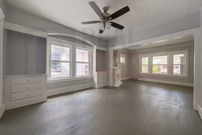 Foto del edificio - 3473 E 118th St