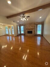 Building Photo - 13722 Oak Pebble