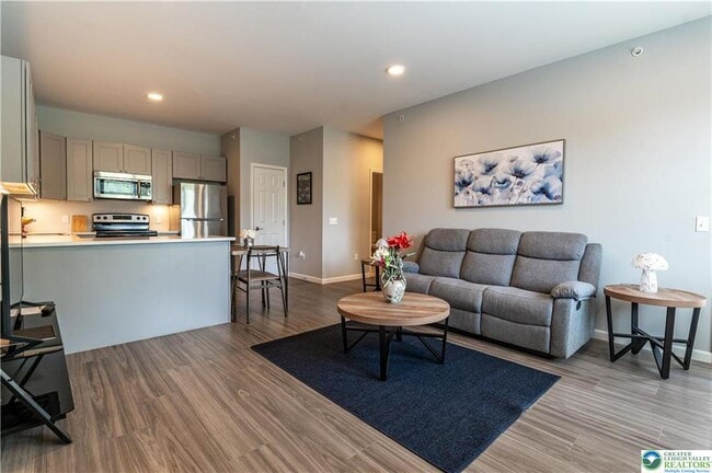 Foto del edificio - 948 N Front St