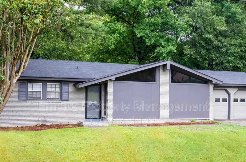 Foto principal - 306 Spartan Dr